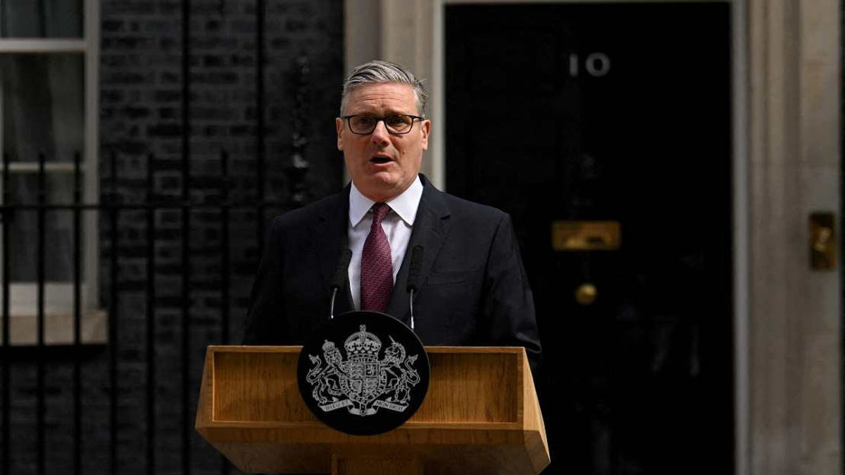 Starmer to Step Down as UK Labour Party Faces Leadership Crisis