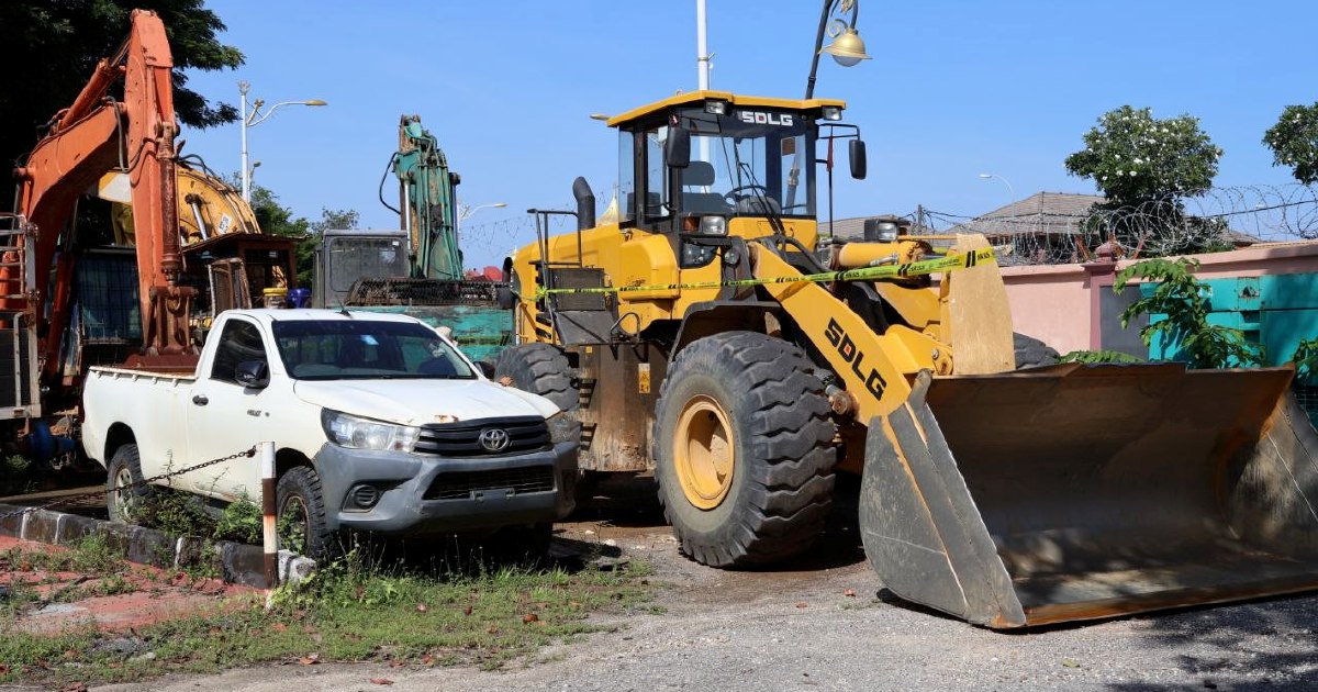 Kelantan Investigates Major Illegal Gold Mining Racket as RM4.2 Million in Equipment Seized