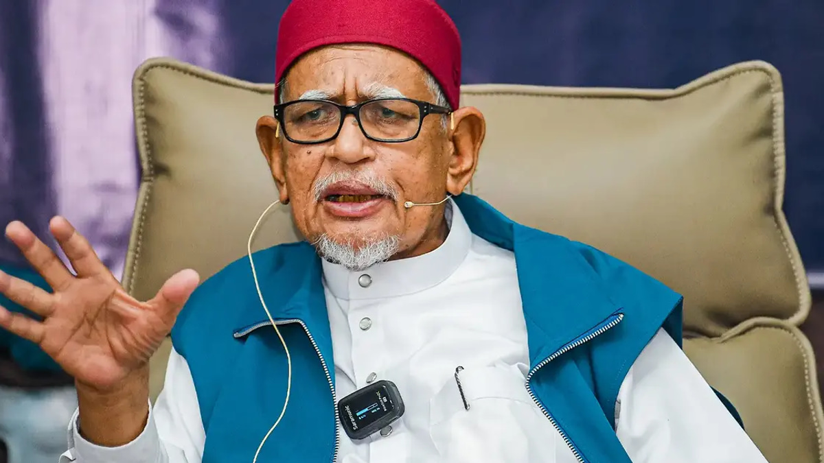 PAS President Hadi Maintains Position on DAP Comments, Pledges Court Response