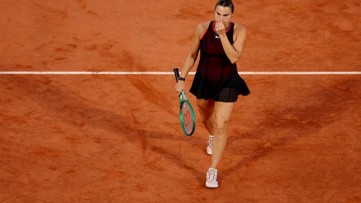 Osaka Stuns Sabalenka To Reach Wimbledon Quarterfinals For First Time