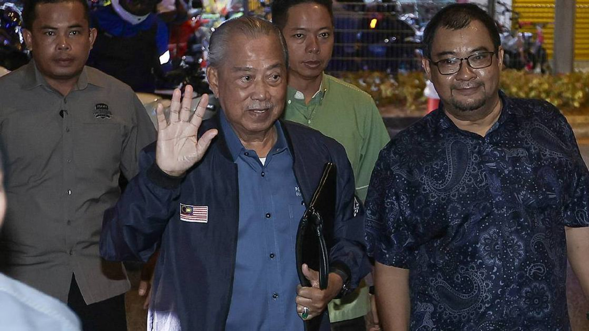 PN Emergency Council Meeting Sidesteps Bersatu Membership Question