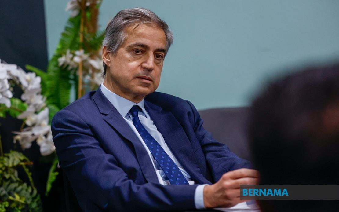 France and Malaysia Pledge Deeper Partnership Amid Global Tensions