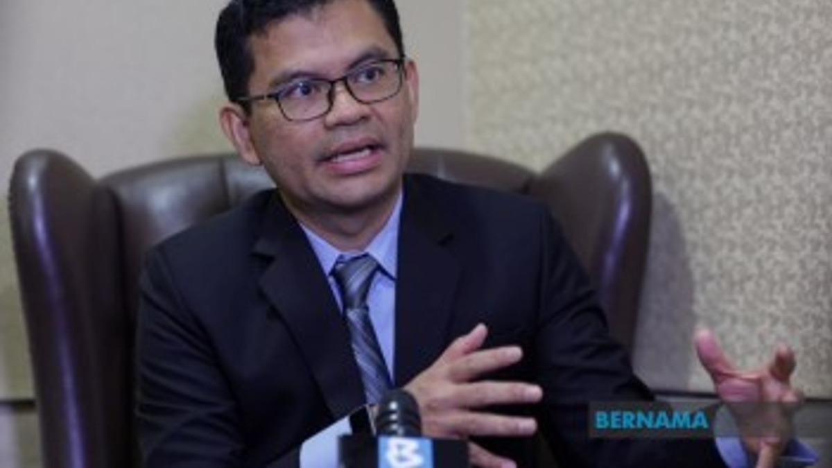 Malaysia Puts Wage Growth Before Tax Expansion, Says Economy Minister