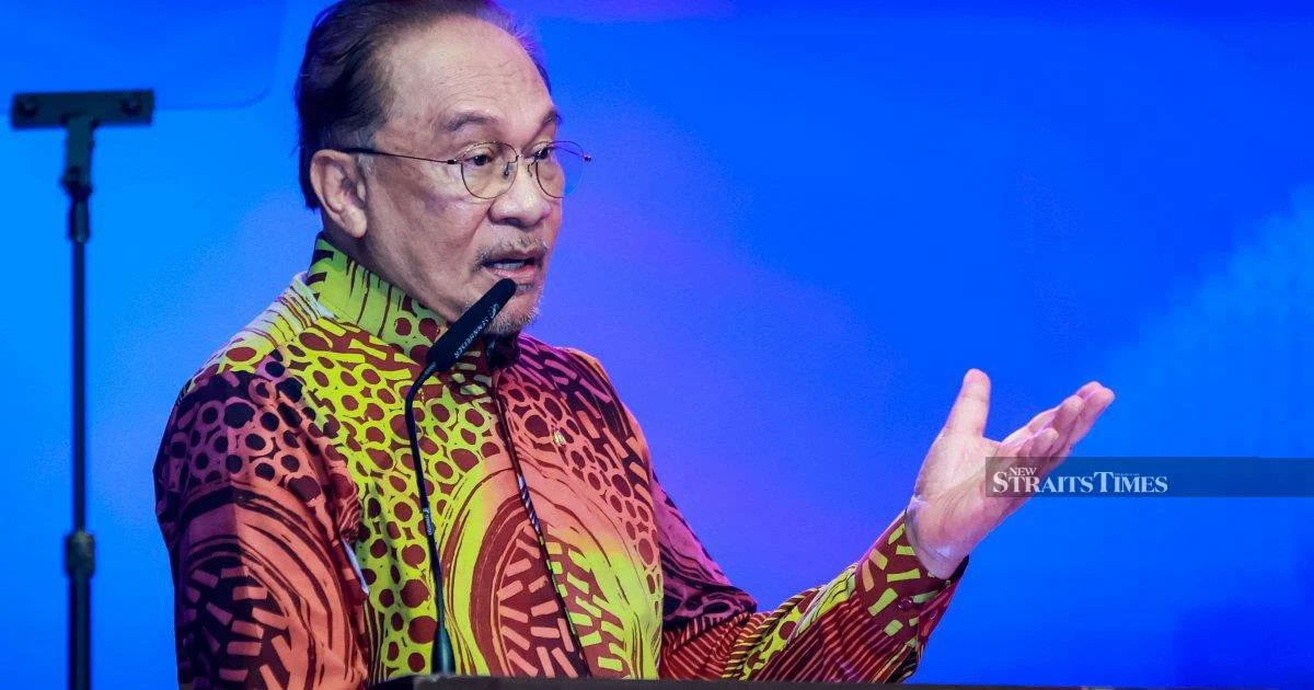 Anwar criticises 'double standards' in international law over Norway missile row