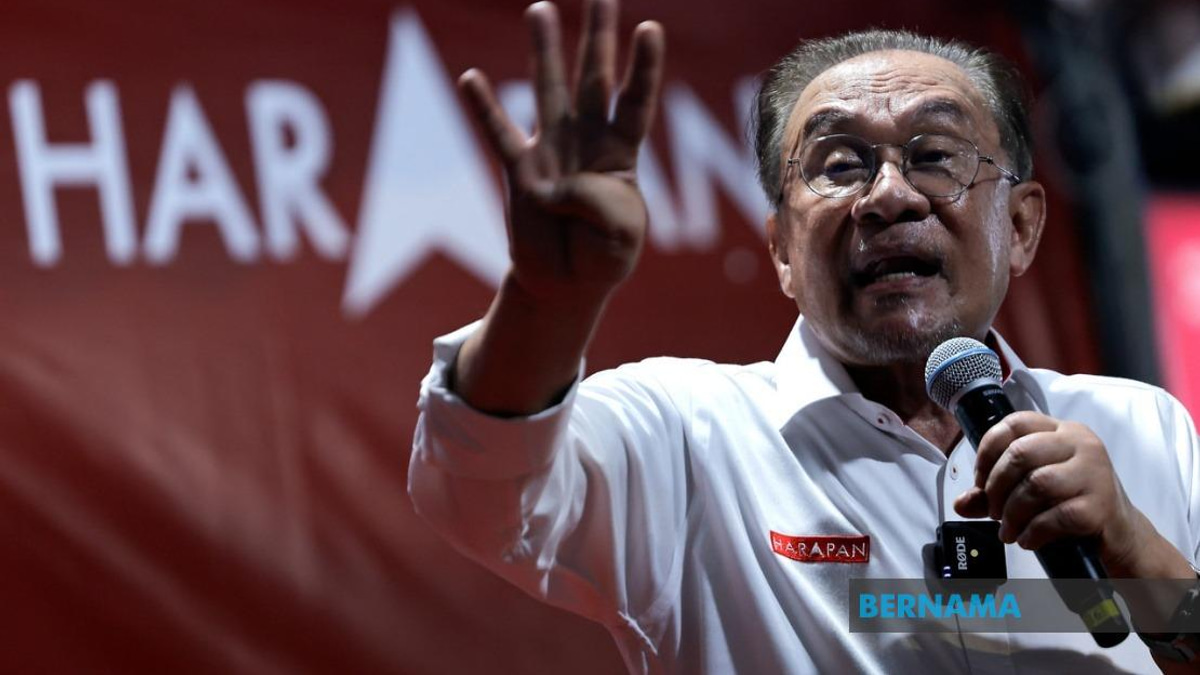 Anwar Urges Johor Voters to Back Leaders With Integrity, Warns Against Racial Exploitation