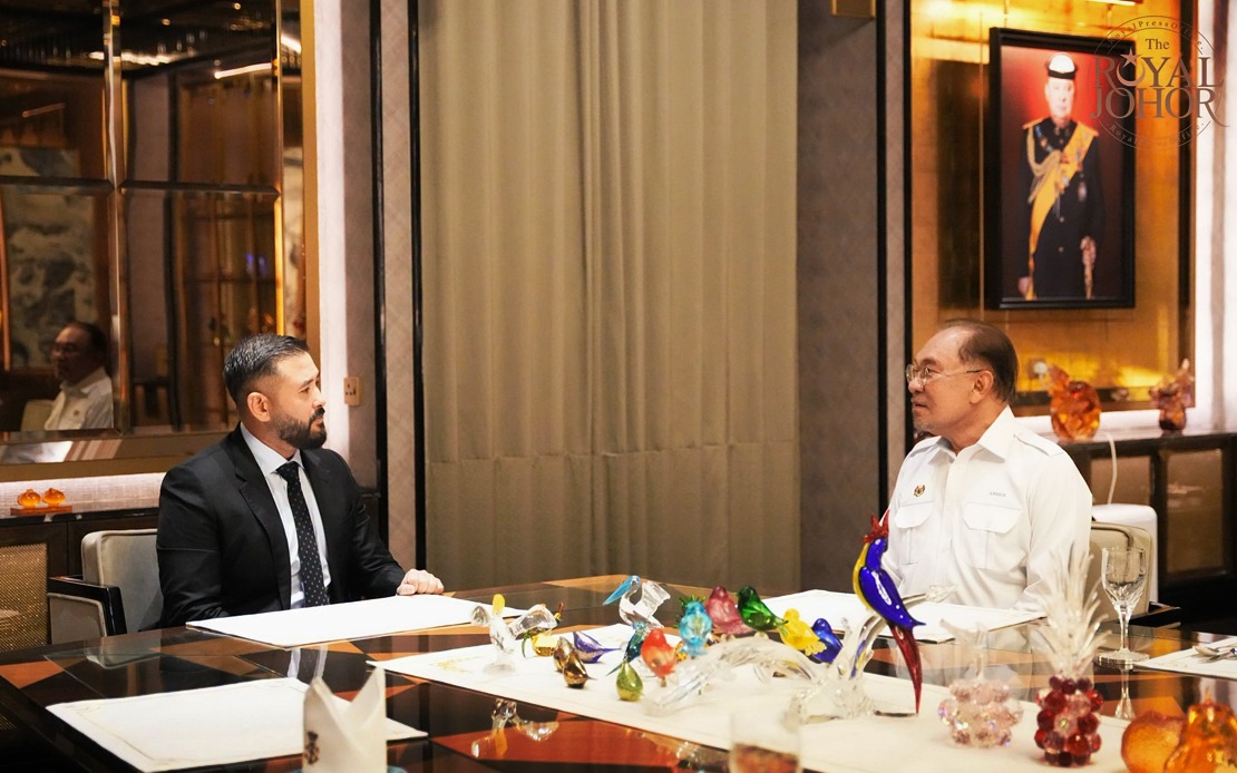PM Anwar Thanks Johor Regent For Meeting, Warns Against Dragging Royalty Into Elections