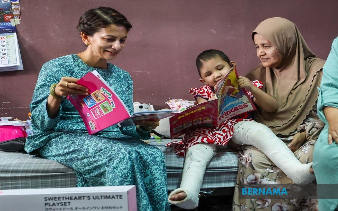 Young Survivor of Kedah Crash Receives Royal Support as Recovery Progresses