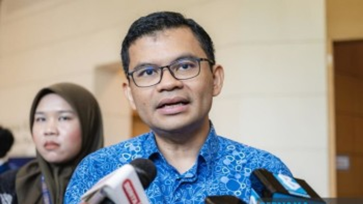 Malaysia's Economy Poised for Robust Growth in Second Half of 2026, Says Minister Akmal