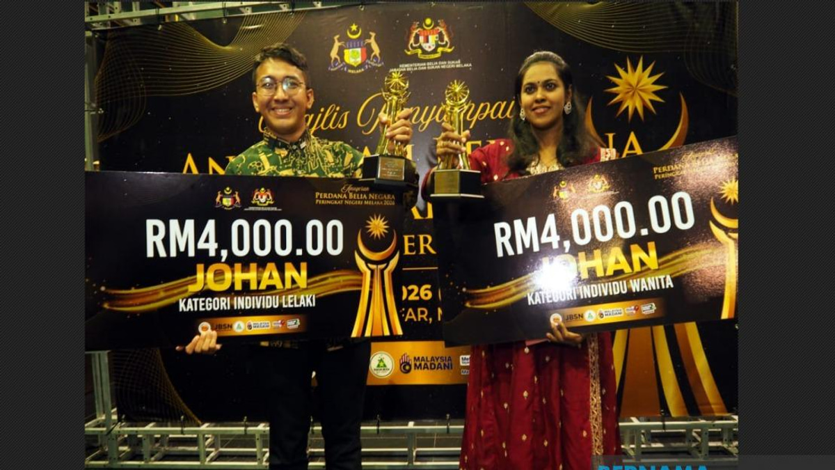 Young Syariah Lawyer and Teacher Win Top Melaka Youth Awards