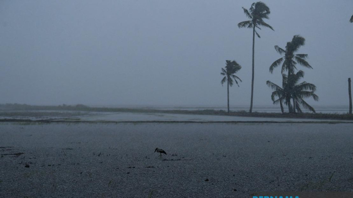 Thunderstorm Alert Issued for Multiple States Across Malaysia Until Early Afternoon