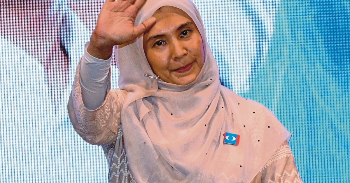 PKR Caught Off Guard as Nurul Izzah Resigns from Deputy President Role