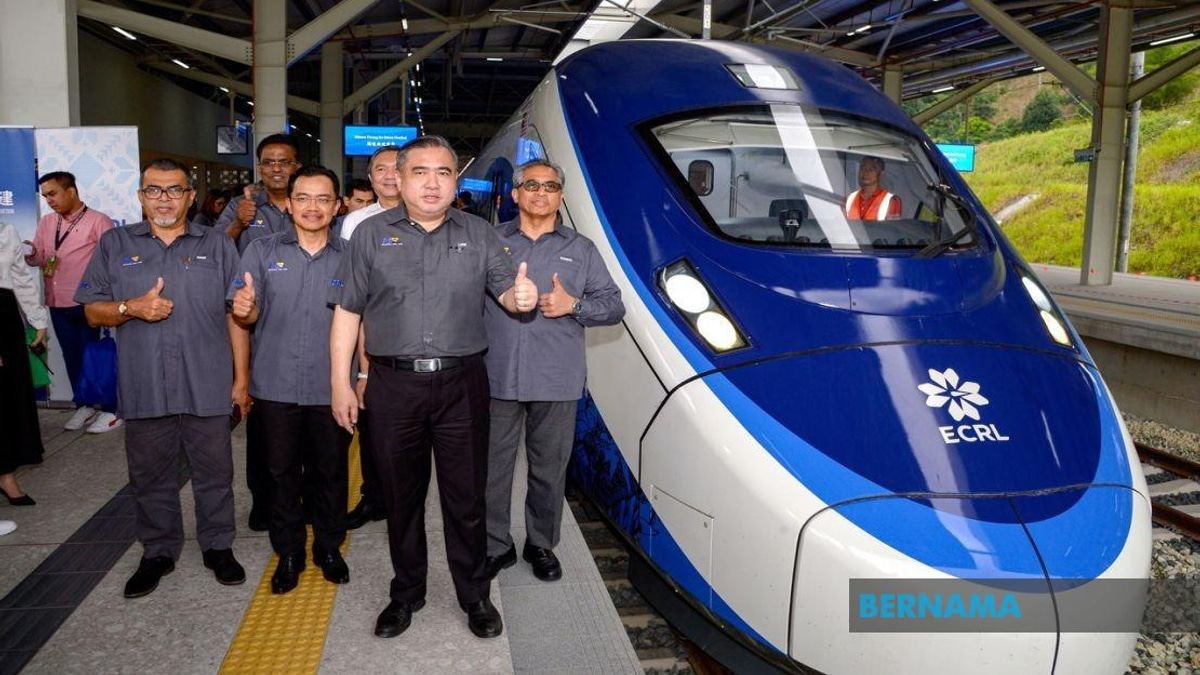 Transport Minister Pushes for Early ECRL Launch Between Kota Bharu and Gombak by December