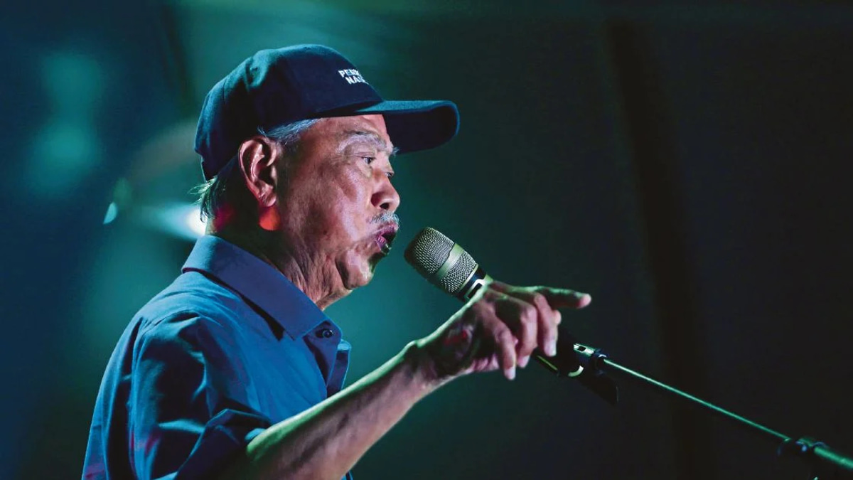 Muhyiddin Brushes Off PAS Snub, Stands Firm as Bersatu Contests Johor Election