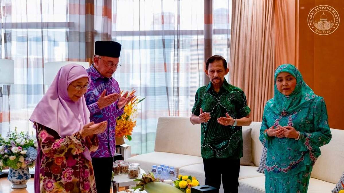 PM Anwar Extends Birthday Wishes to Sultan Hassanal Bolkiah on 80th Milestone