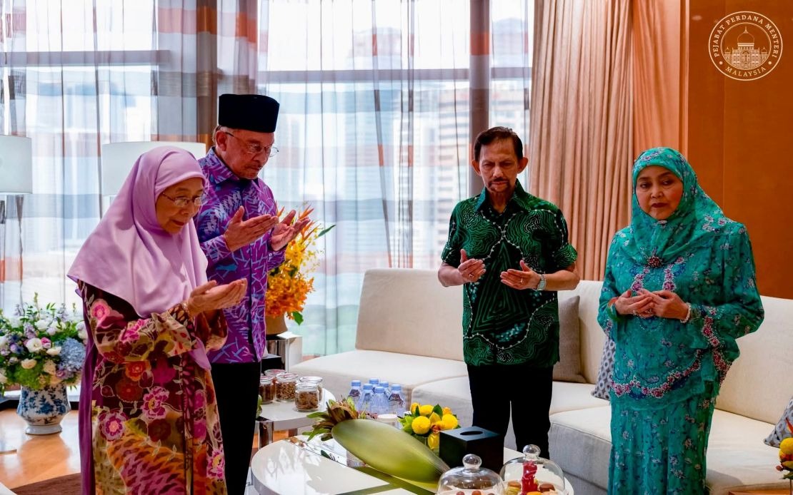 PM Anwar Extends Birthday Wishes to Sultan Hassanal Bolkiah on 80th Milestone