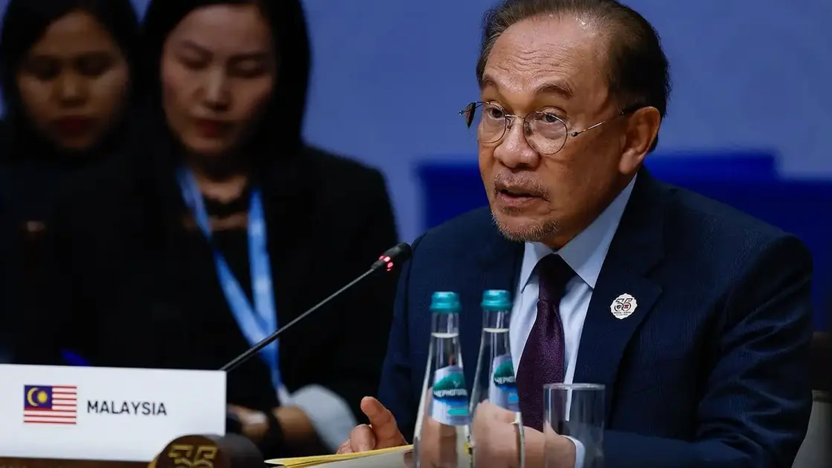 Malaysia to explore settling foreign trade in ringgit under new currency push