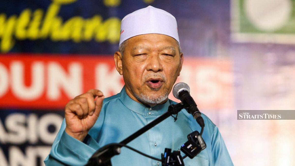PAS President Hadi Endorses Coalition Pacts With Barisan Nasional Across Multiple State Elections