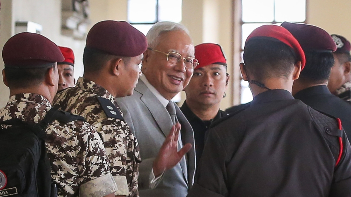 Najib to Undergo Heart Procedure at Serdang Hospital