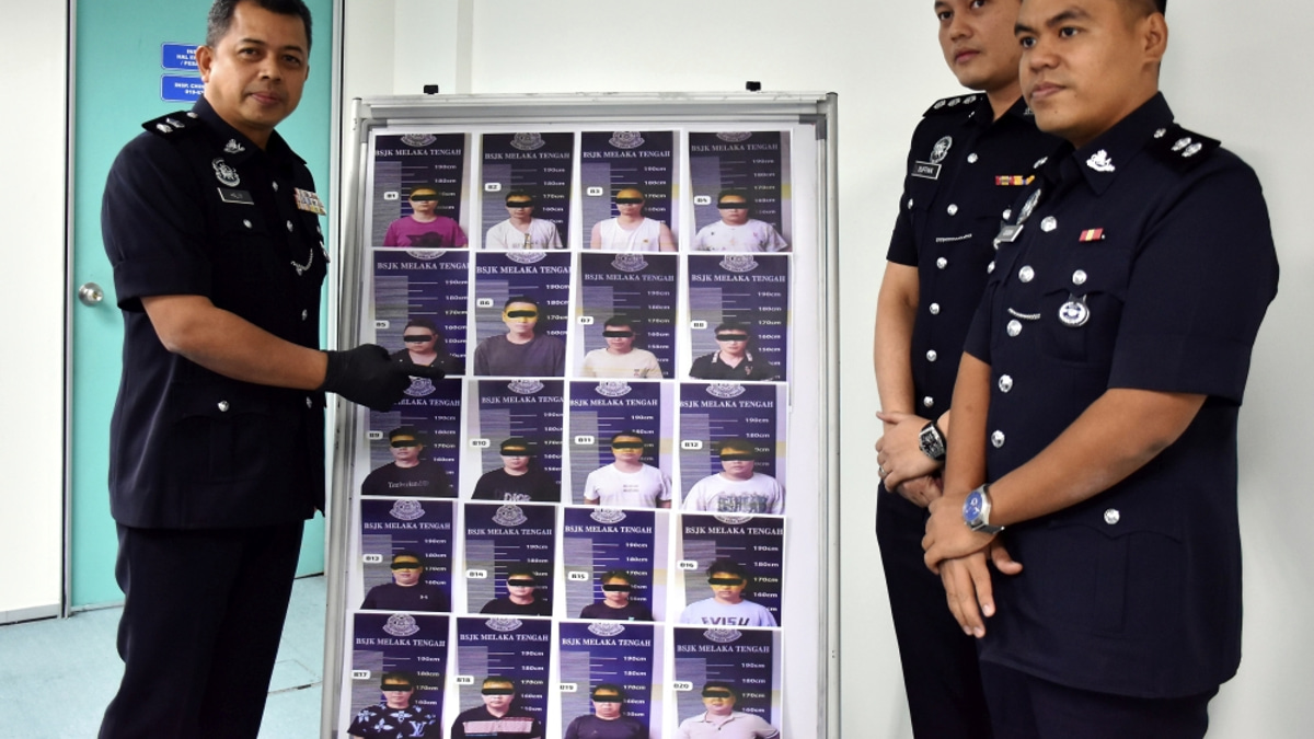 Police Dismantle Transnational Investment Fraud Ring, Arrest 21 Chinese Nationals in Melaka Operation