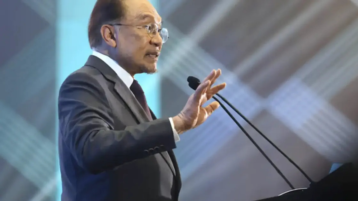 Malaysia Must Unite Against Emerging Threats, Anwar Urges Nation to Move Beyond Old Divisions