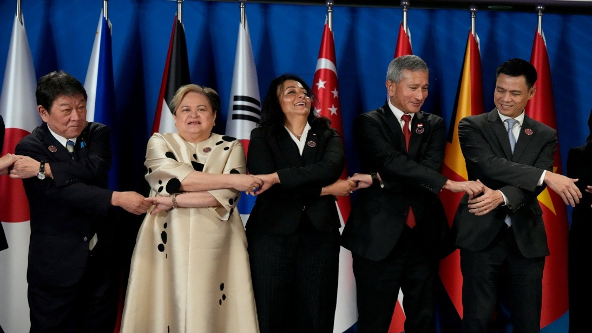 Japan, South Korea, Australia and New Zealand Push for Stronger ASEAN Ties Amid Regional Instability