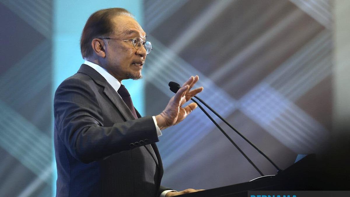 PM Anwar Calls For Whole-of-Nation Approach To Tackle Evolving Security Threats