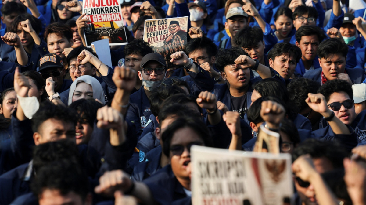 Indonesia's Free Meal Programme Divides Public as Protests Erupt Over Cost and Implementation