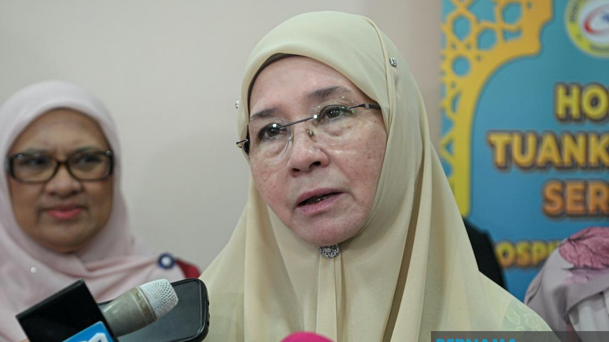 Tunku Azizah Offers Land To Orang Asli Families Affected By Maran Land Dispute