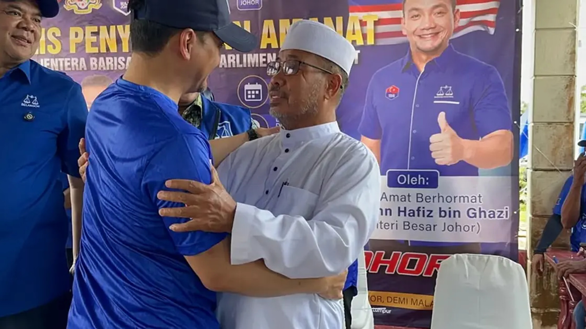Onn Hafiz 'Touched' as PAS Leadership Attends BN Rally in Batu Pahat