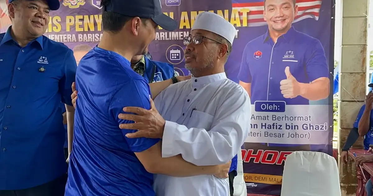 Onn Hafiz 'Touched' as PAS Leadership Attends BN Rally in Batu Pahat
