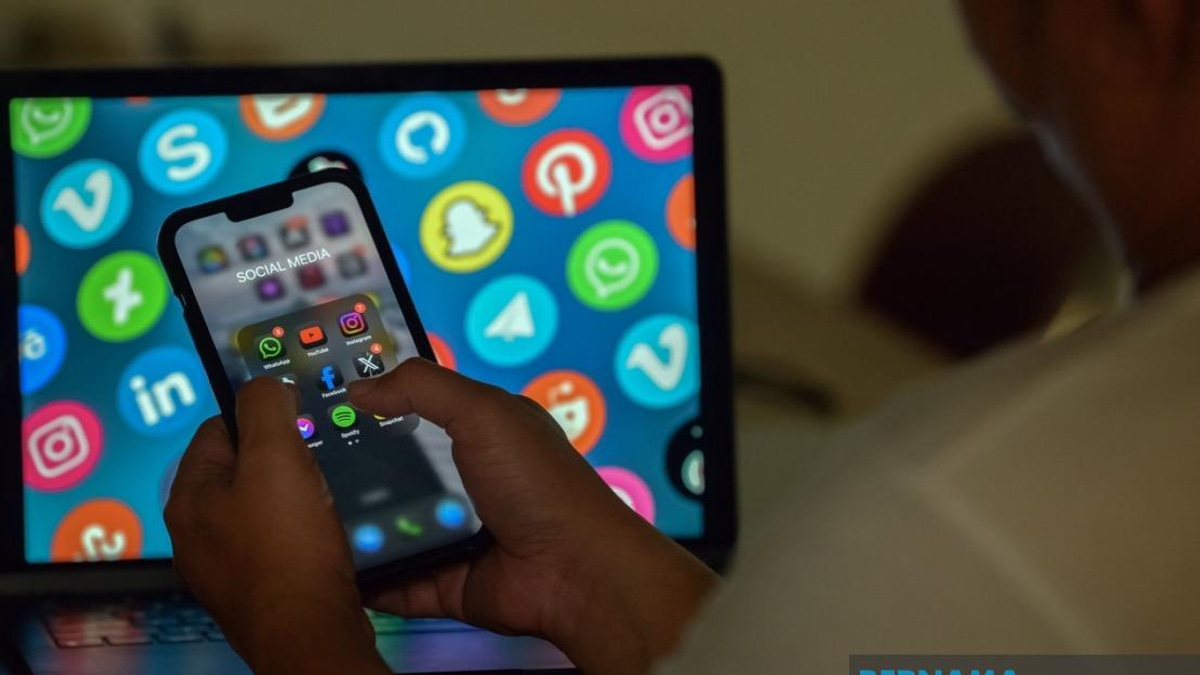Malaysia Tackles Dual Challenge of Protecting Children Online While Preserving Free Speech