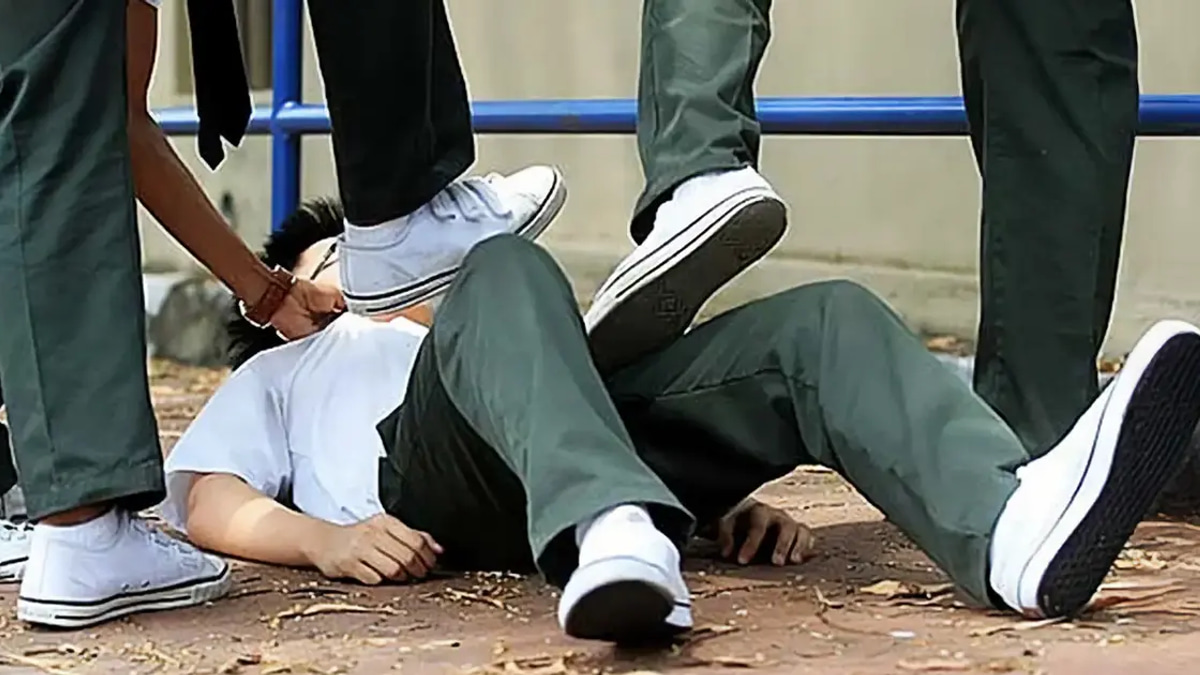 Six Students Arrested Over Bullying Incident in Muar