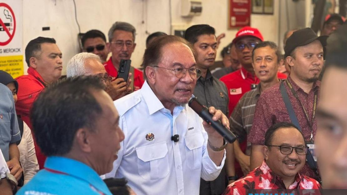 Malaysia and Singapore to Launch Digital Border System by January, PM Anwar Announces