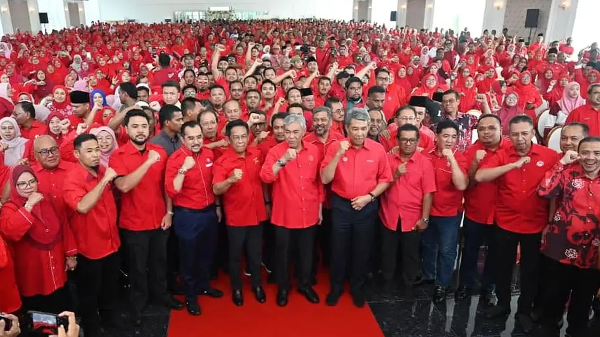 Zahid Delegates Negeri Sembilan Seat Allocation to Tok Mat in BN's Pre-Election Phase