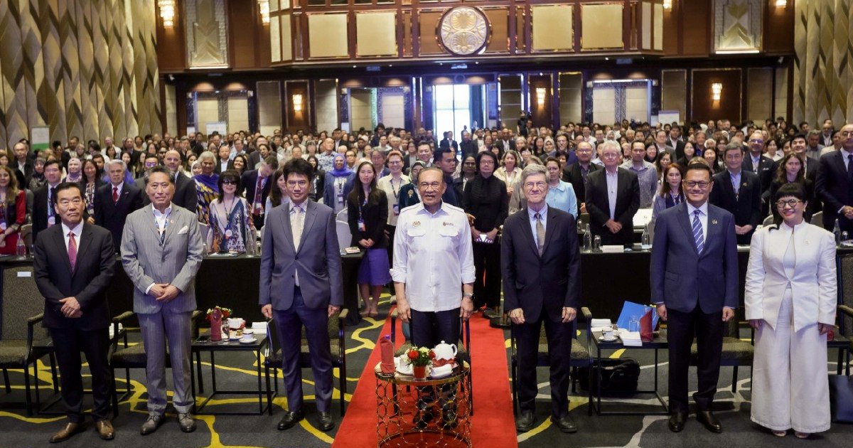 Anwar calls for nuclear energy to play central role in Southeast Asia's clean energy shift