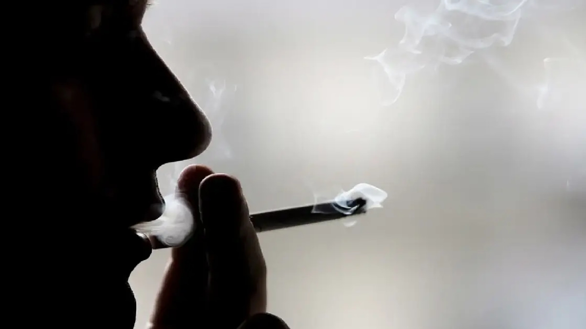 Composer Arrested Over Alleged Assault of Student in Cigarette Smoke Dispute