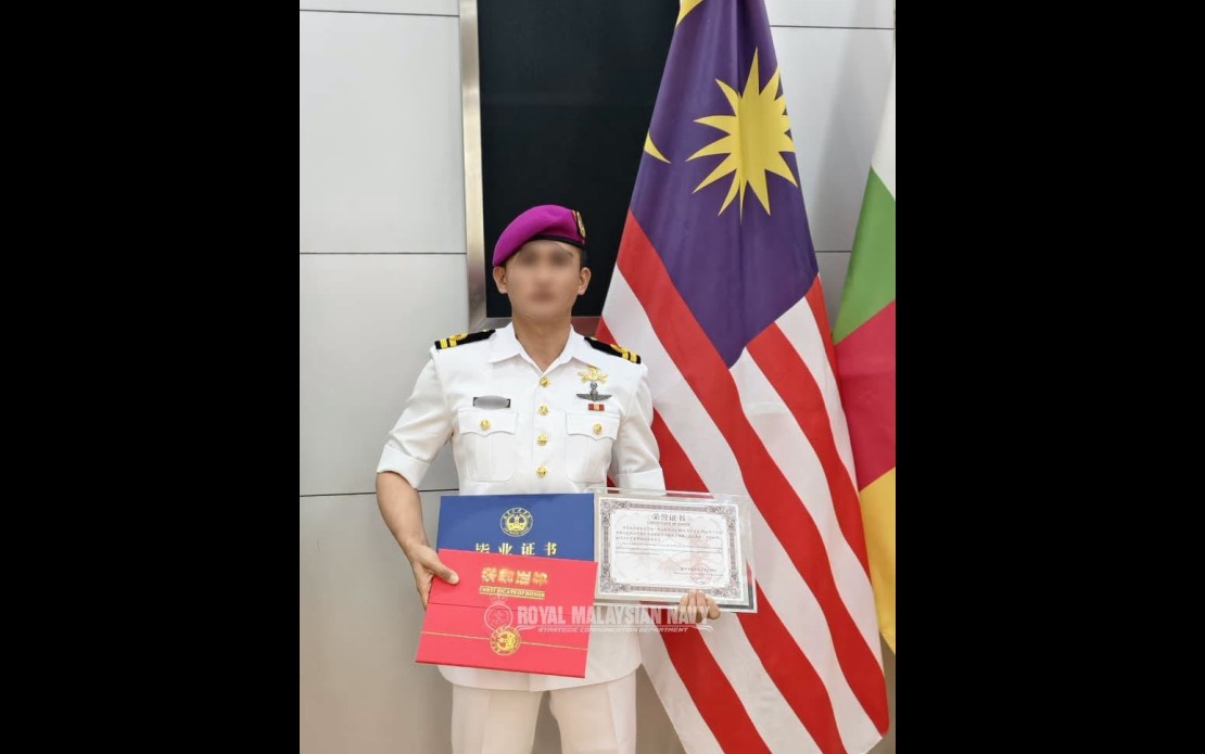 Sultan Sharafuddin Celebrates PASKAL Officer's Top Sniper Training Achievement in China