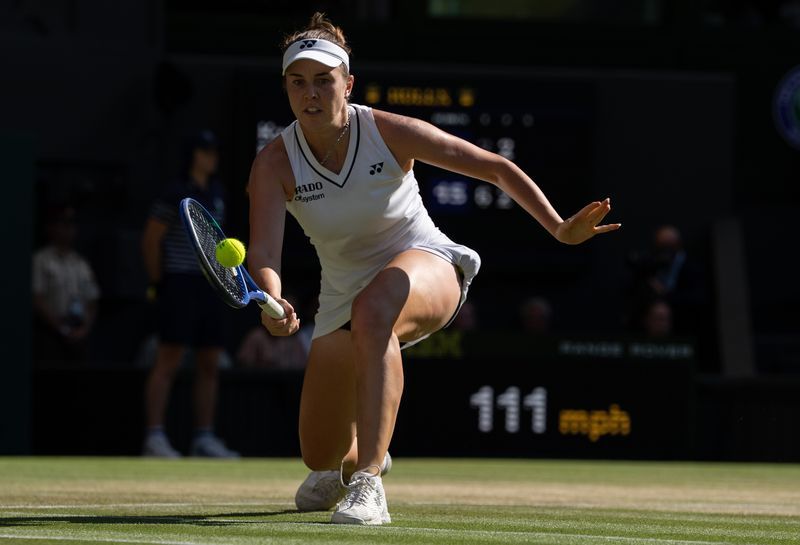 Czech Champion Noskova Overcomes Heartbreak to Claim Wimbledon Glory
