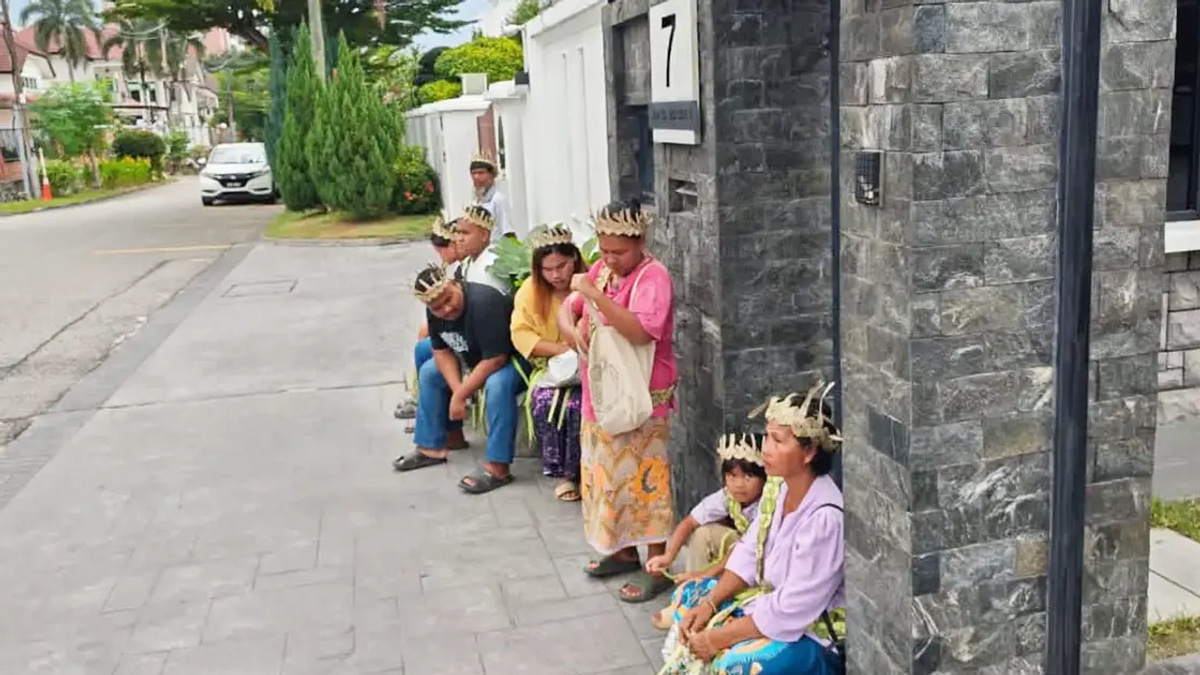 Three Orang Asli Detained in Land Row Released, Anwar Confirms