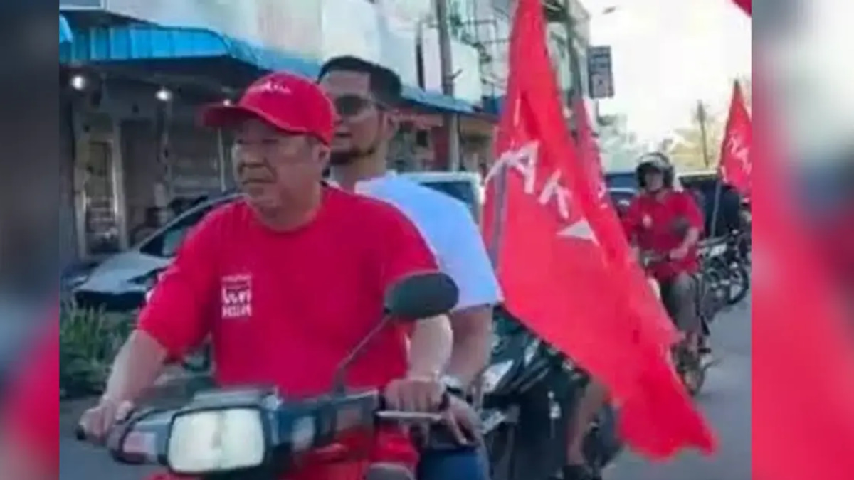Transport Minister Loke Warns PH, DAP Members Over Dangerous Helmet Violations