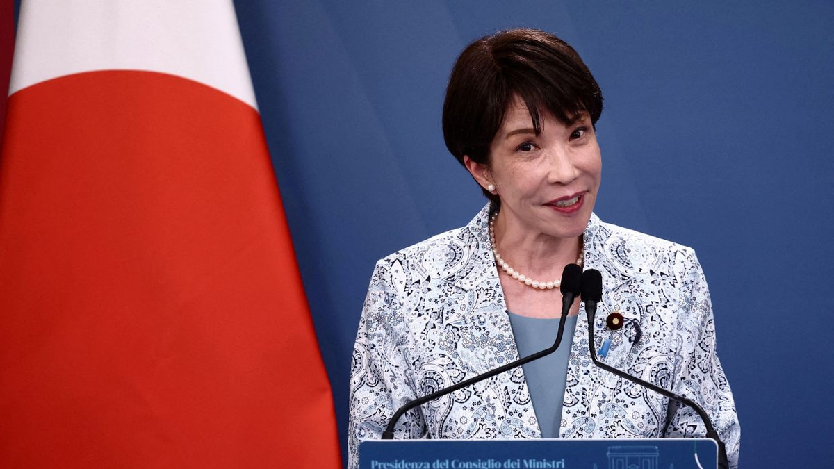 Japan's PM Takaichi Sees Approval Dip Below 50% as Honeymoon Ends