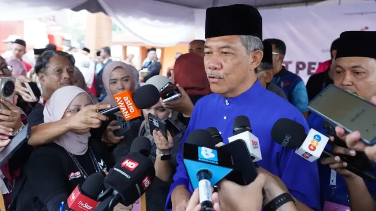 Tok Mat Urges BN to Keep Adat Out of Election Campaign