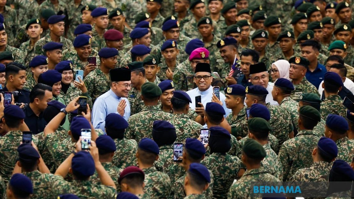 TH RCI Report Delayed to Protect Depositors, Says PM Anwar