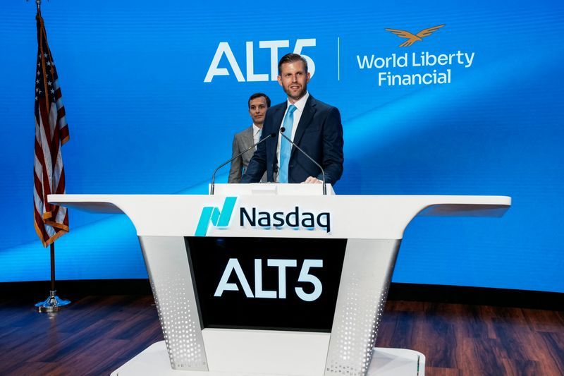 US Banking Regulator Grants Conditional Approval to Trump-Backed Crypto Venture World Liberty Financial