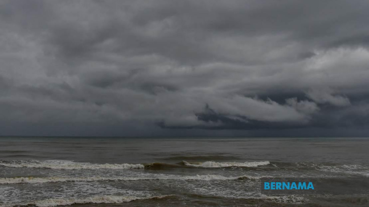 MetMalaysia Issues Severe Weather Alert Across Multiple States Until Tonight