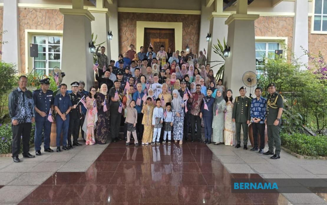 Malaysians in Singapore Bridge Nations, Says High Commissioner