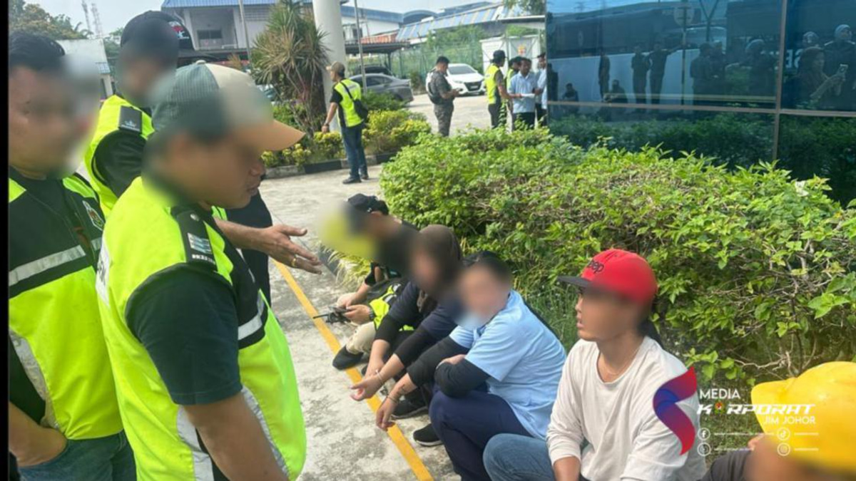HR Officer and 80 Foreigners Arrested in Johor Illegal Employment Crackdown