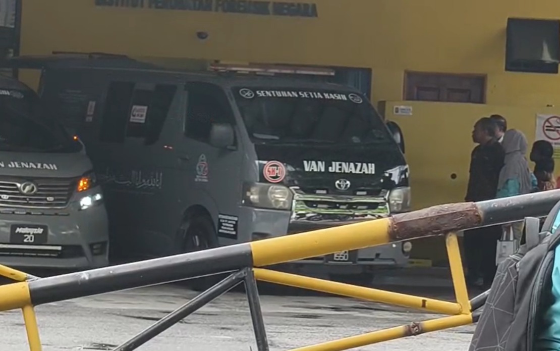 JIM Lorry Crash: Three Family Members Released For Burial In Perak