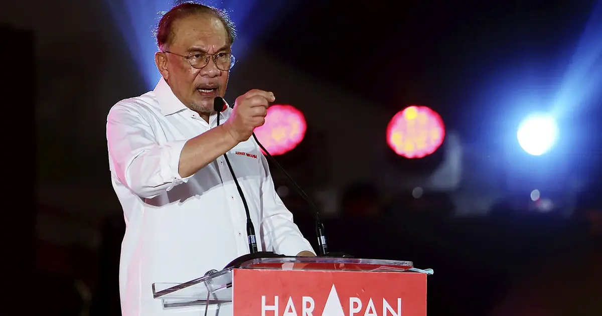 Anwar Urges Restraint: Keep Royal Institution Out of Negeri Sembilan Election