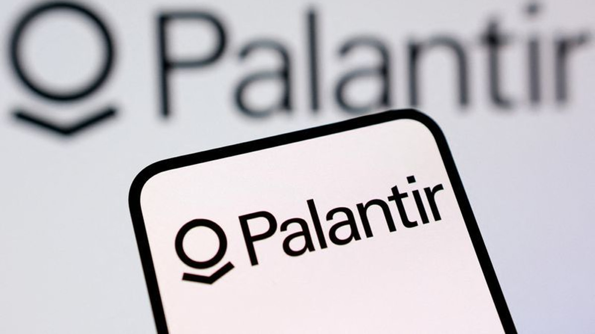 Palantir Raises Profit Outlook as AI Data Analytics Demand Accelerates Globally